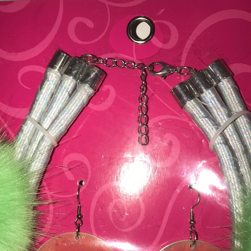 NIP Spirit Alien Accessories Kit